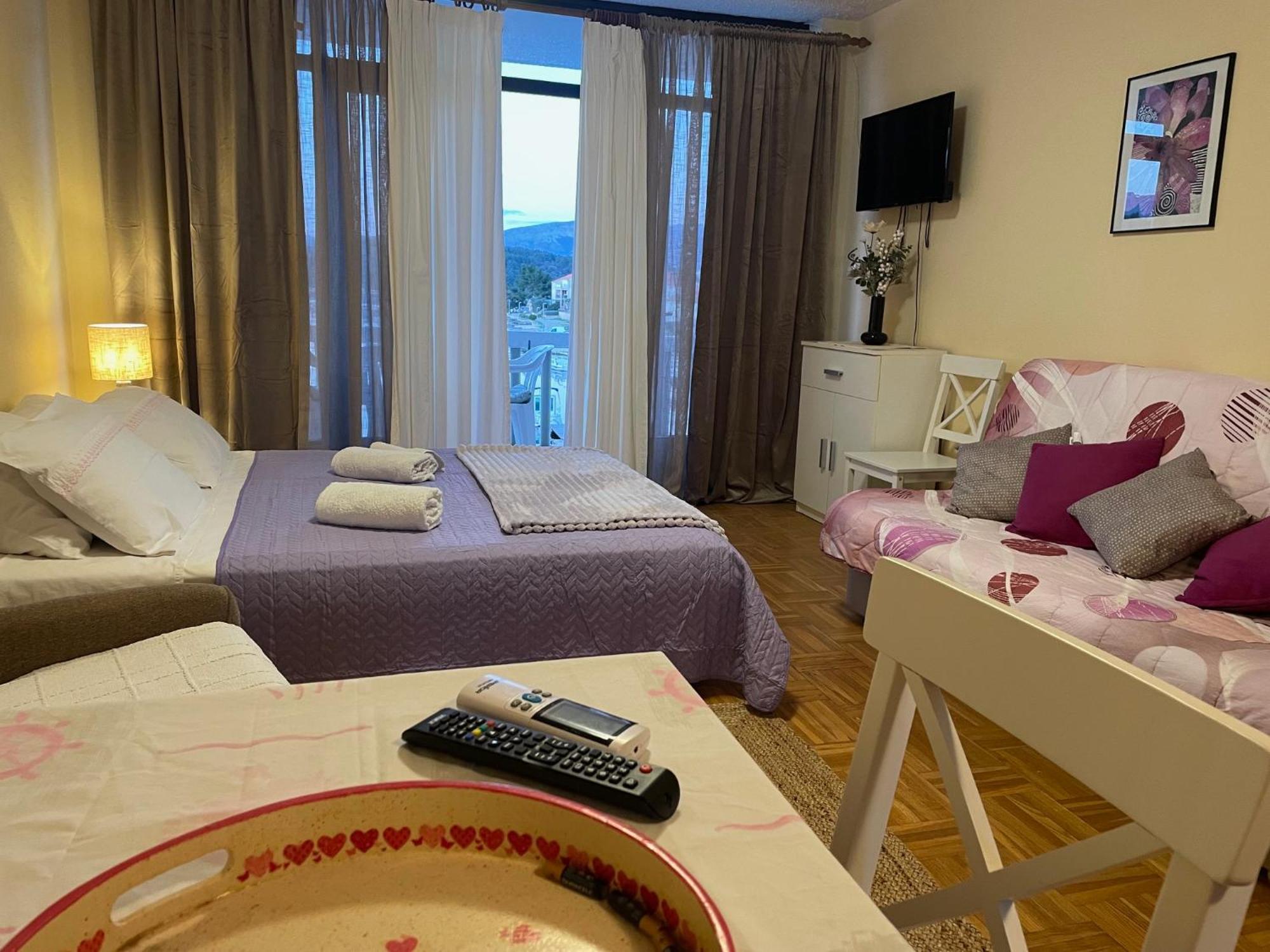 Apartments Ana By The Sea Lumbarda Luaran gambar