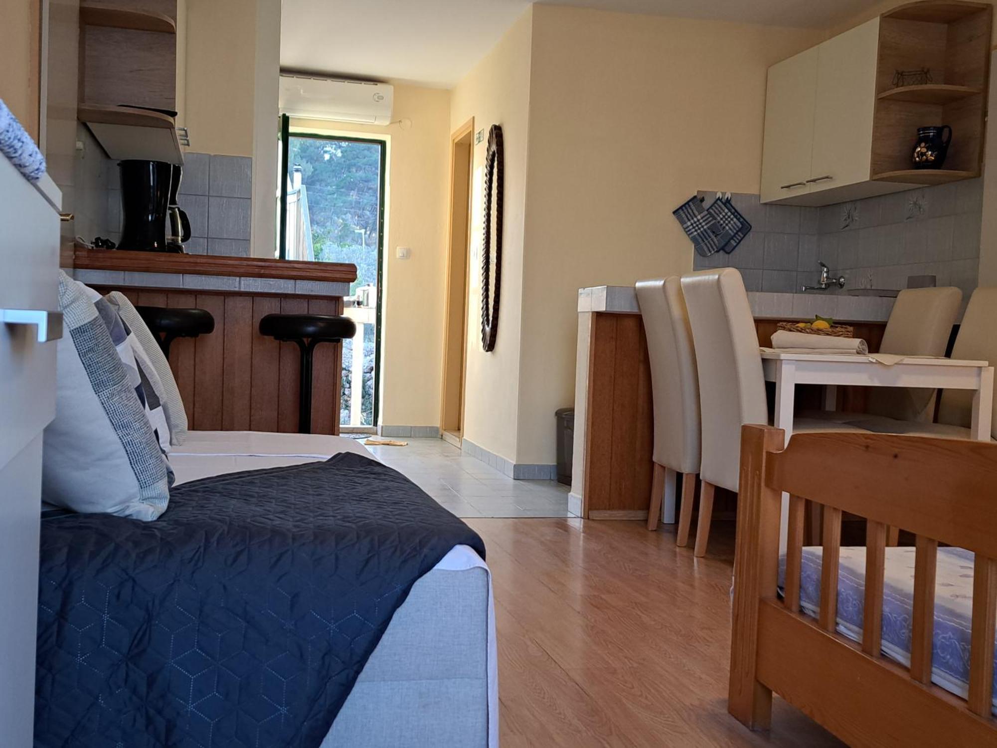 Apartments Ana By The Sea Lumbarda Luaran gambar