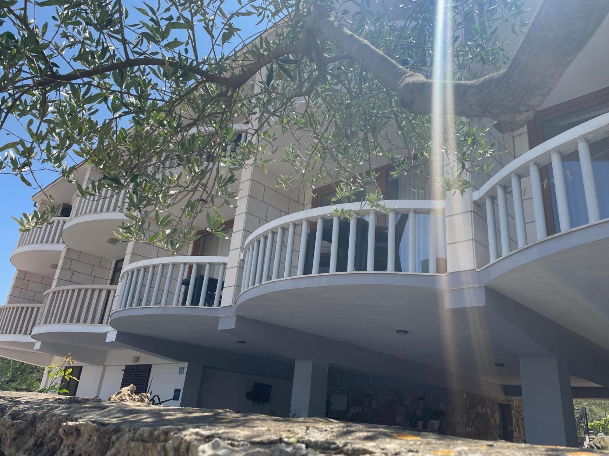 Apartments Ana By The Sea Lumbarda Luaran gambar