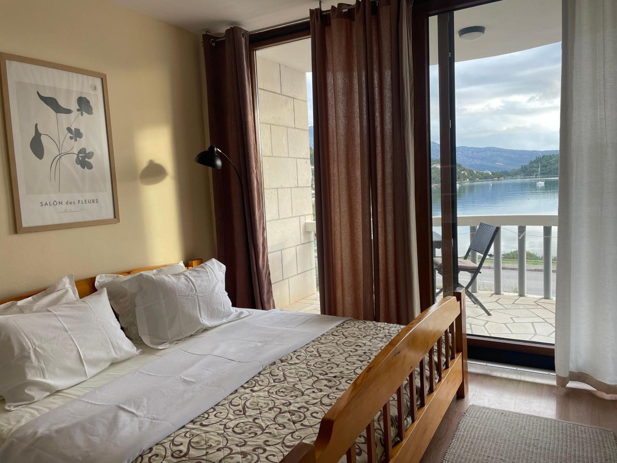Apartments Ana By The Sea Lumbarda Luaran gambar